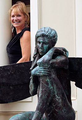 Karen Cauvin Eustis with The Guardian